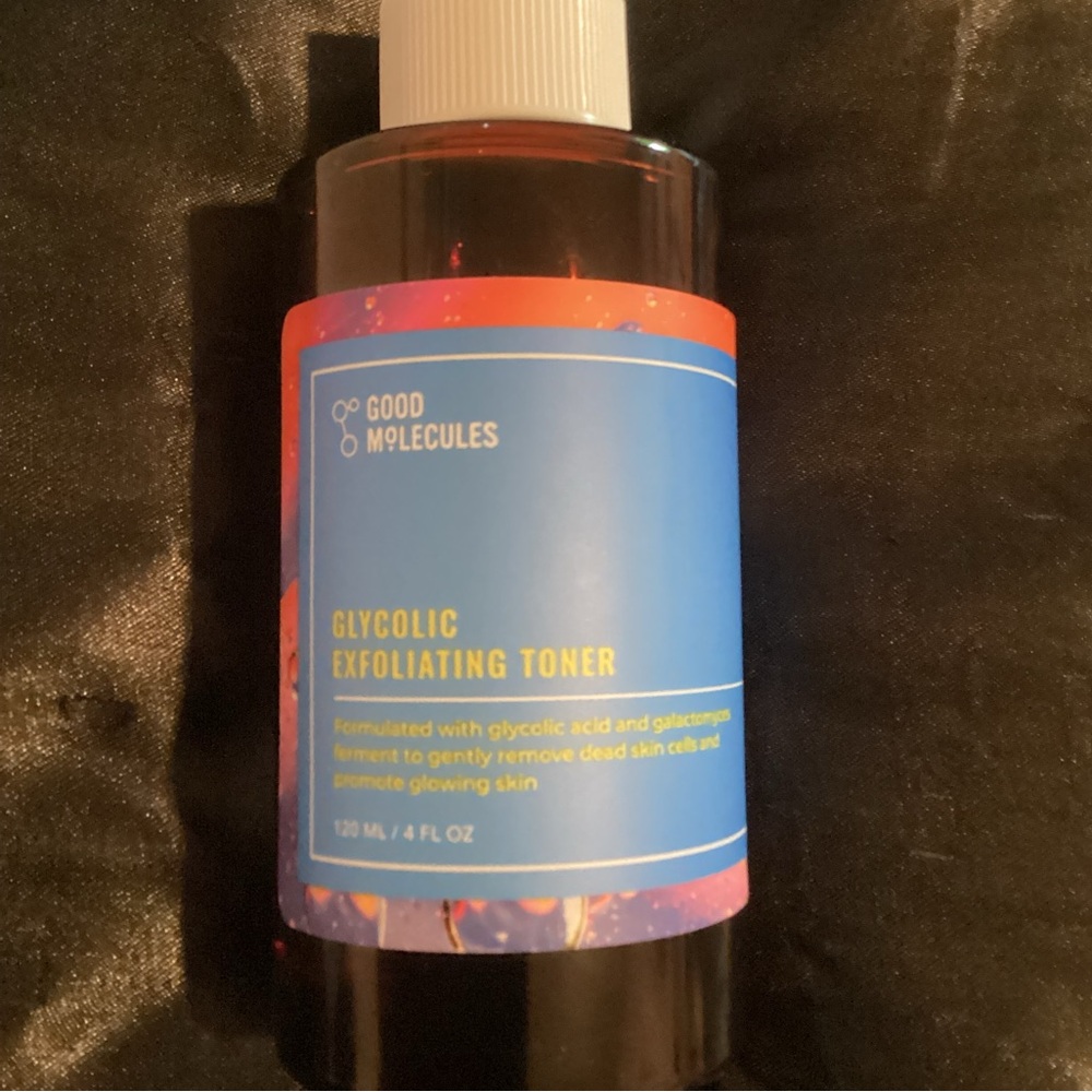 Good Molecules Glycolic exfoliating toner